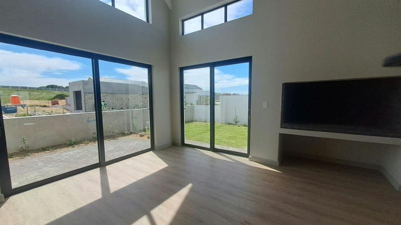 3 Bedroom Property for Sale in Stilbaai Wes Western Cape